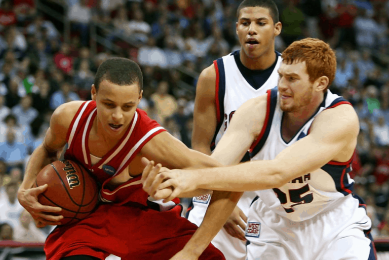 what-is-a-reach-in-foul-in-basketball-definition-and-penalties